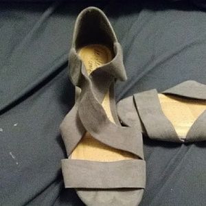Dress shoes
